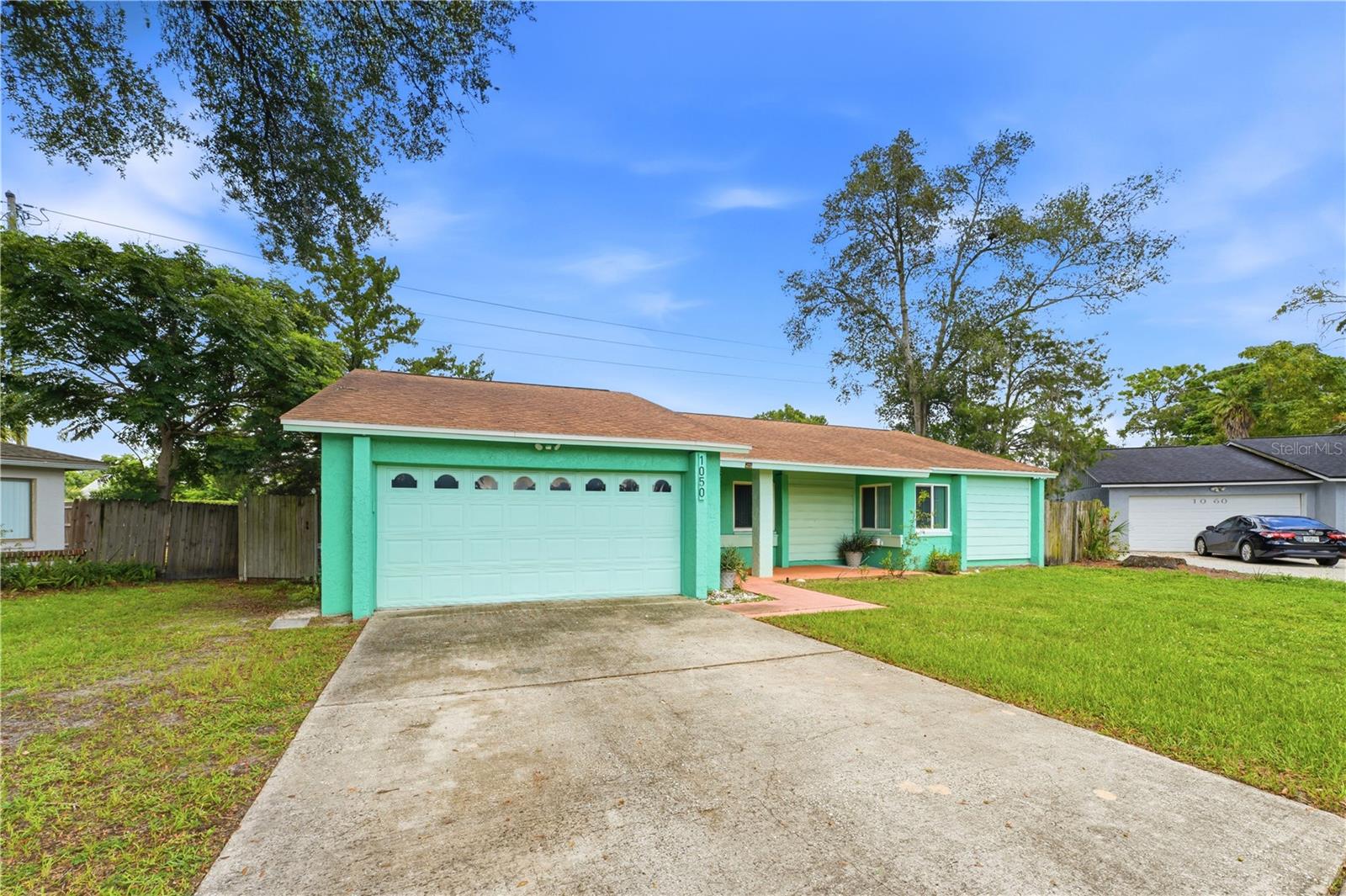 1050 HUNTINGTON COURT