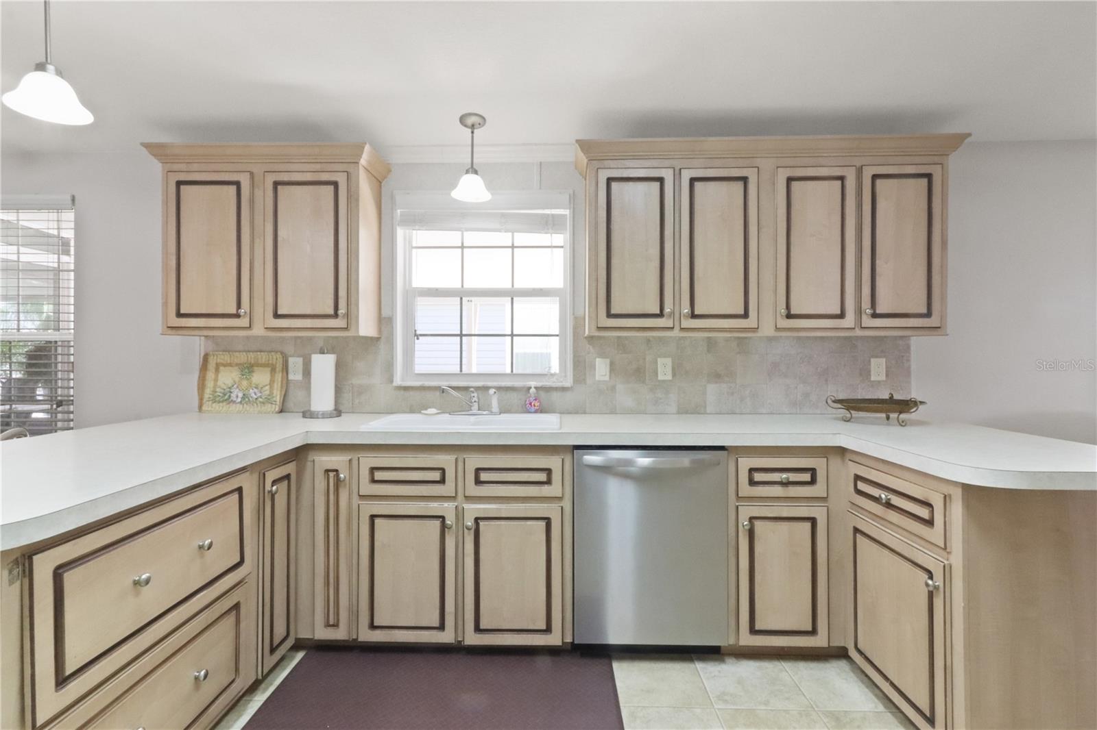 MAPLE LEAF ESTATES - Residential