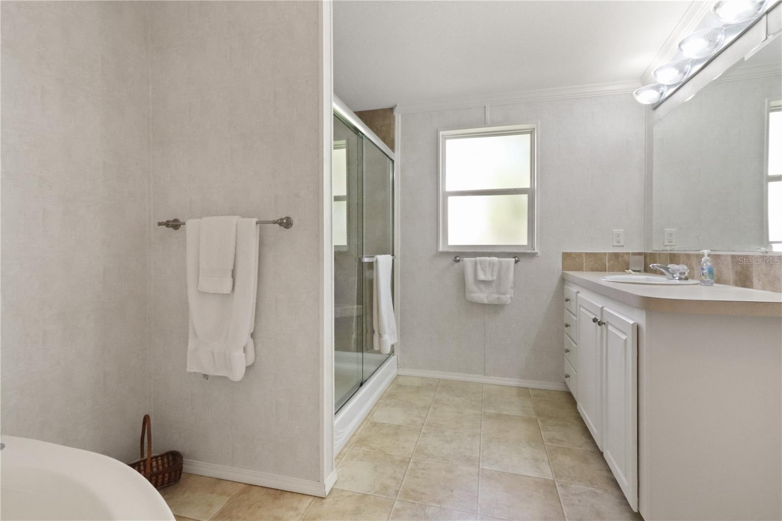 MAPLE LEAF ESTATES - Residential