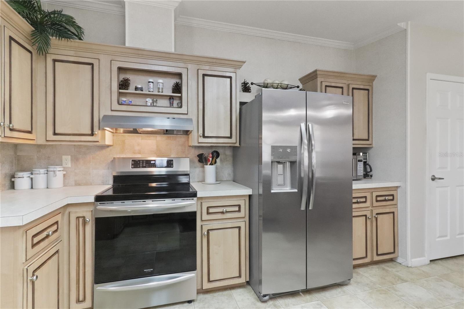 MAPLE LEAF ESTATES - Residential