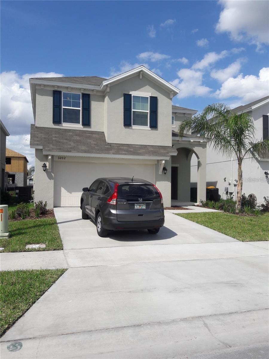 3 bed rooms, 2.5 full baths, tile and wood floor without carpet, 2 story single home, 2 car garage, formal dining and formal living area plus a lot upstairs. granite counter top with all appliances stay. Ready to move in condition. Near Walmart shopping center, retail stores, banks.....