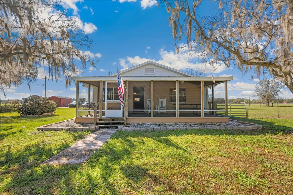 Photo of Webster, FL 33597 (MLS # G5109714)