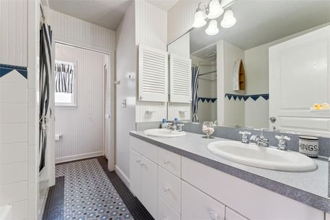 Tiny photo for 190 Crystal Lake Drive, Clermont, FL 34711 (MLS # G5109694)