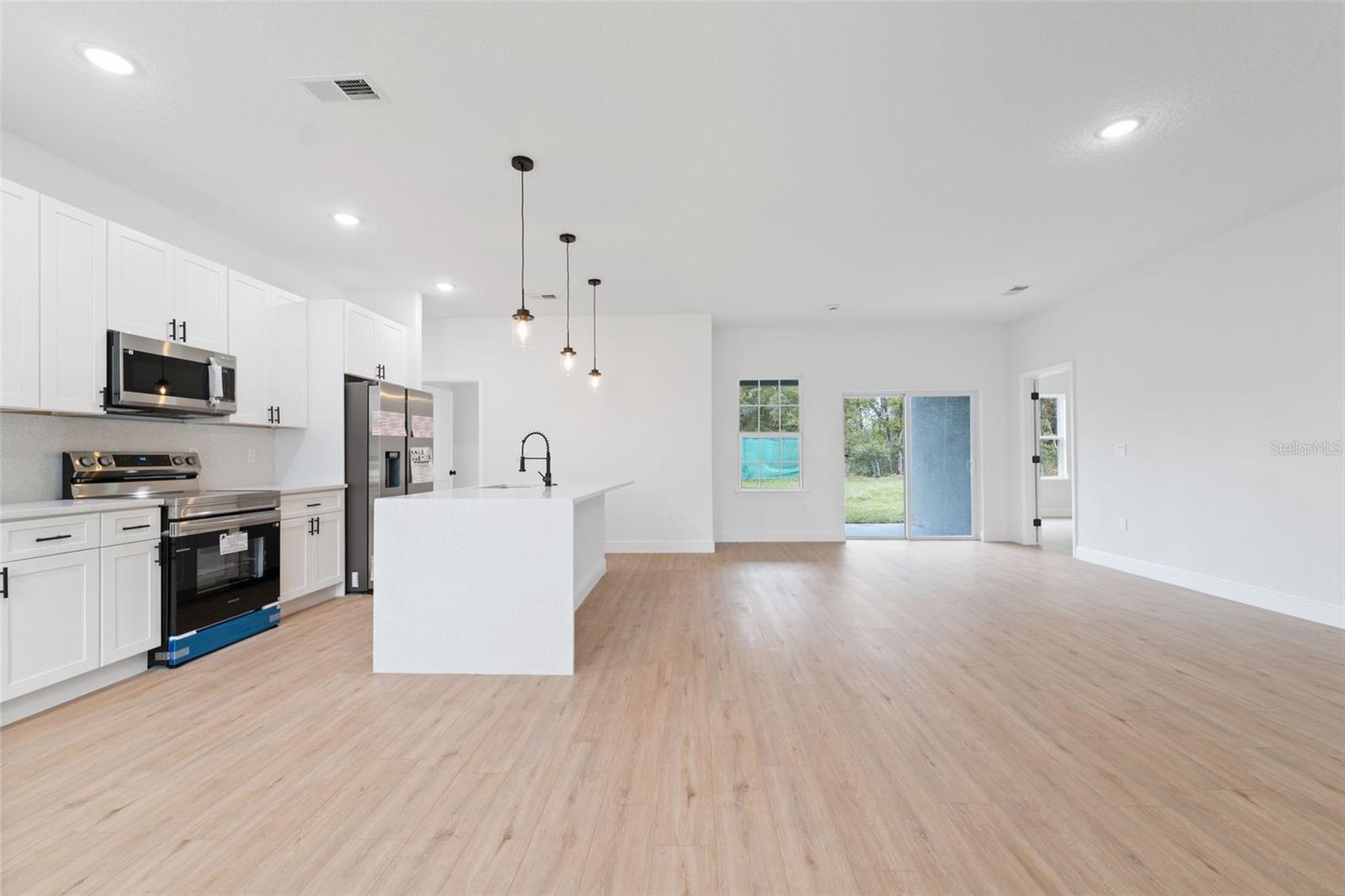 MARION OAKS UN 09 - Residential