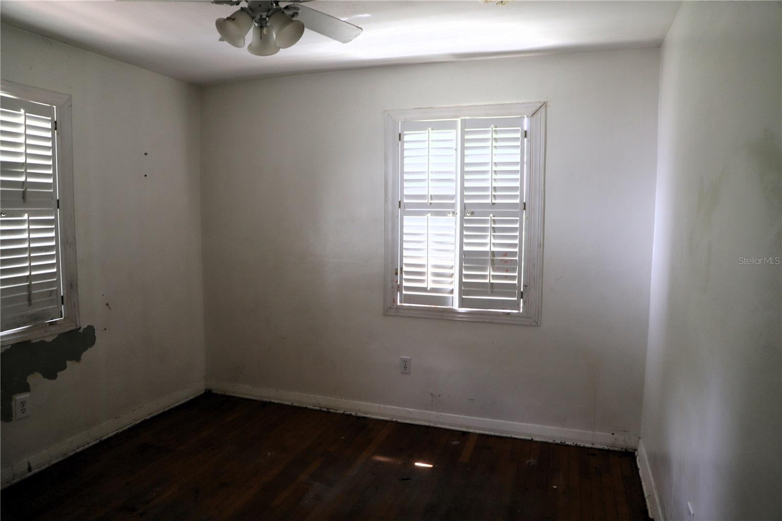 HIGHLAND COURT #3 HAWTHORNE - Residential