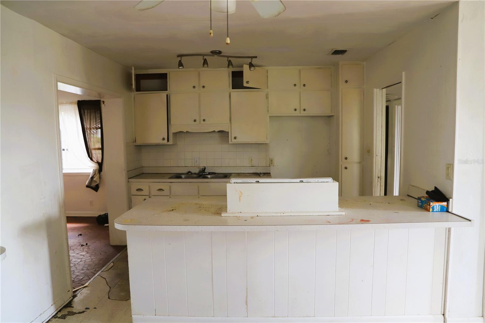 HIGHLAND COURT #3 HAWTHORNE - Residential