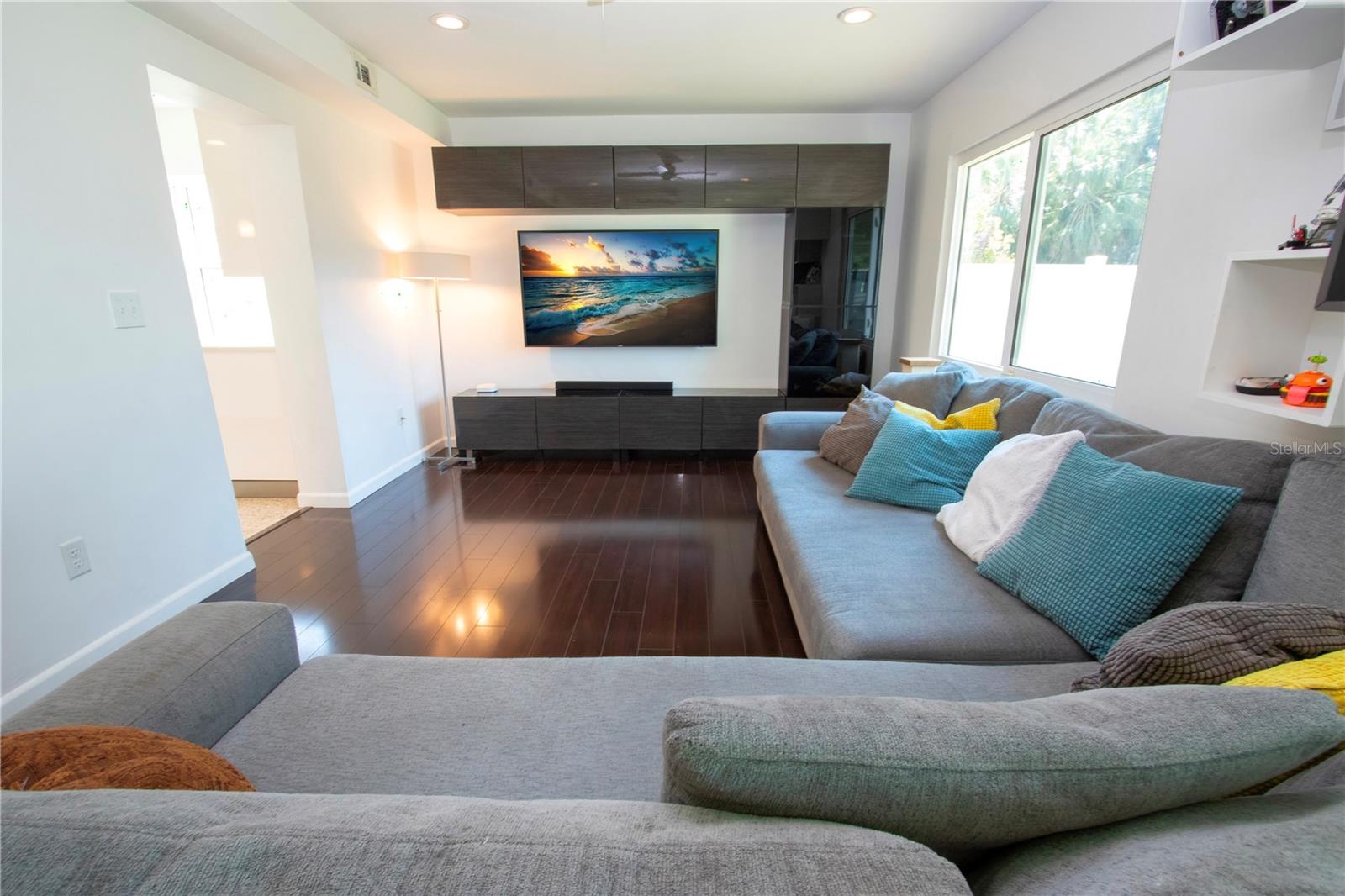 HYDE PARK CITRUS SUB - Residential