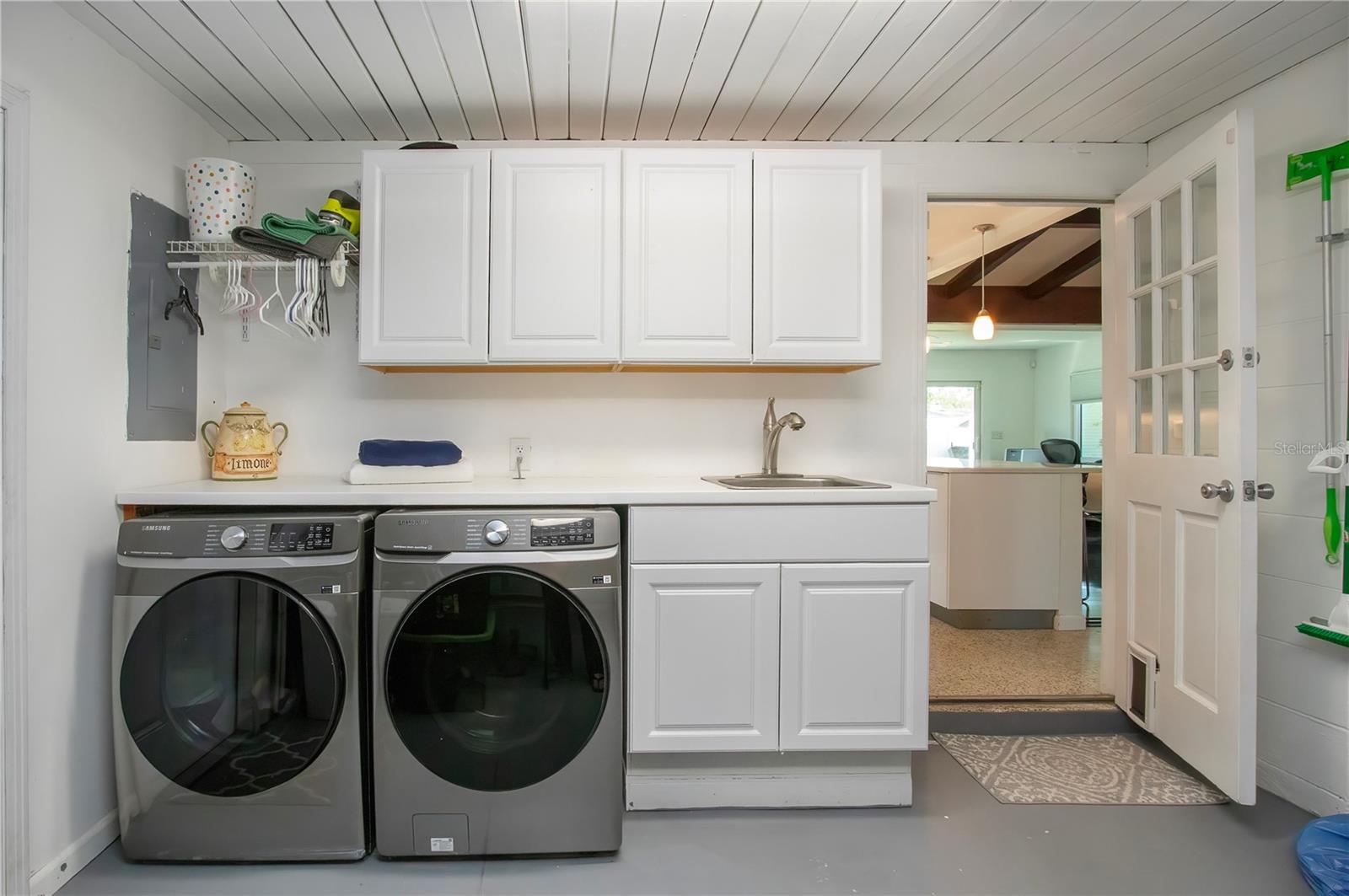 HYDE PARK CITRUS SUB - Residential