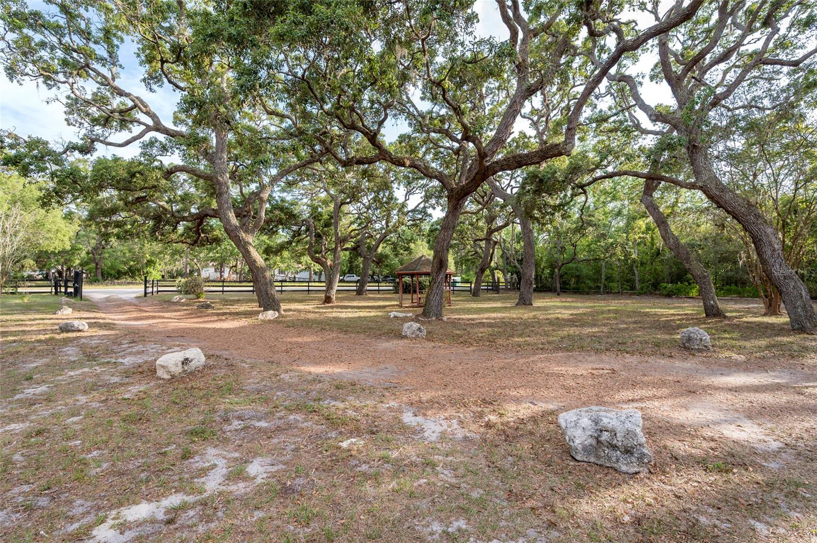 HIGHLANDS - Residential