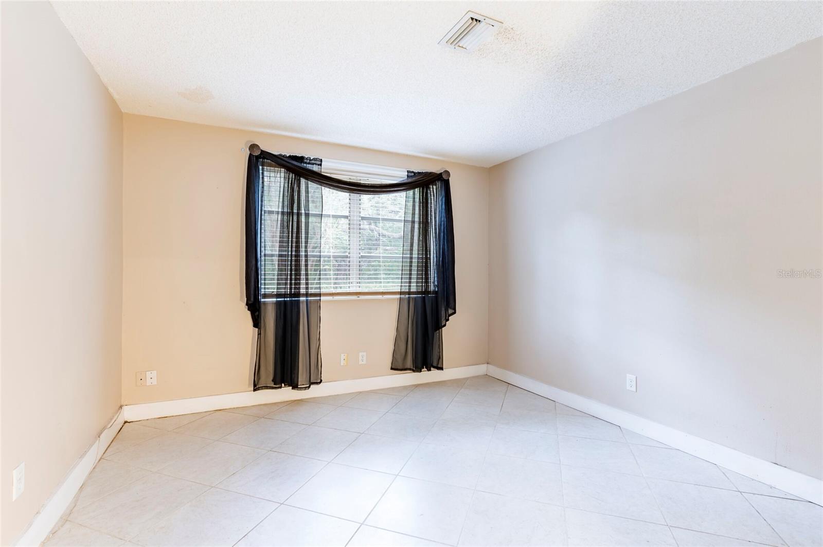 HIGHLANDS - Residential