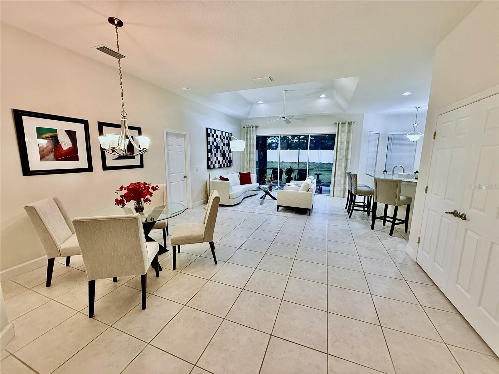 RIVER PLACE - Residential