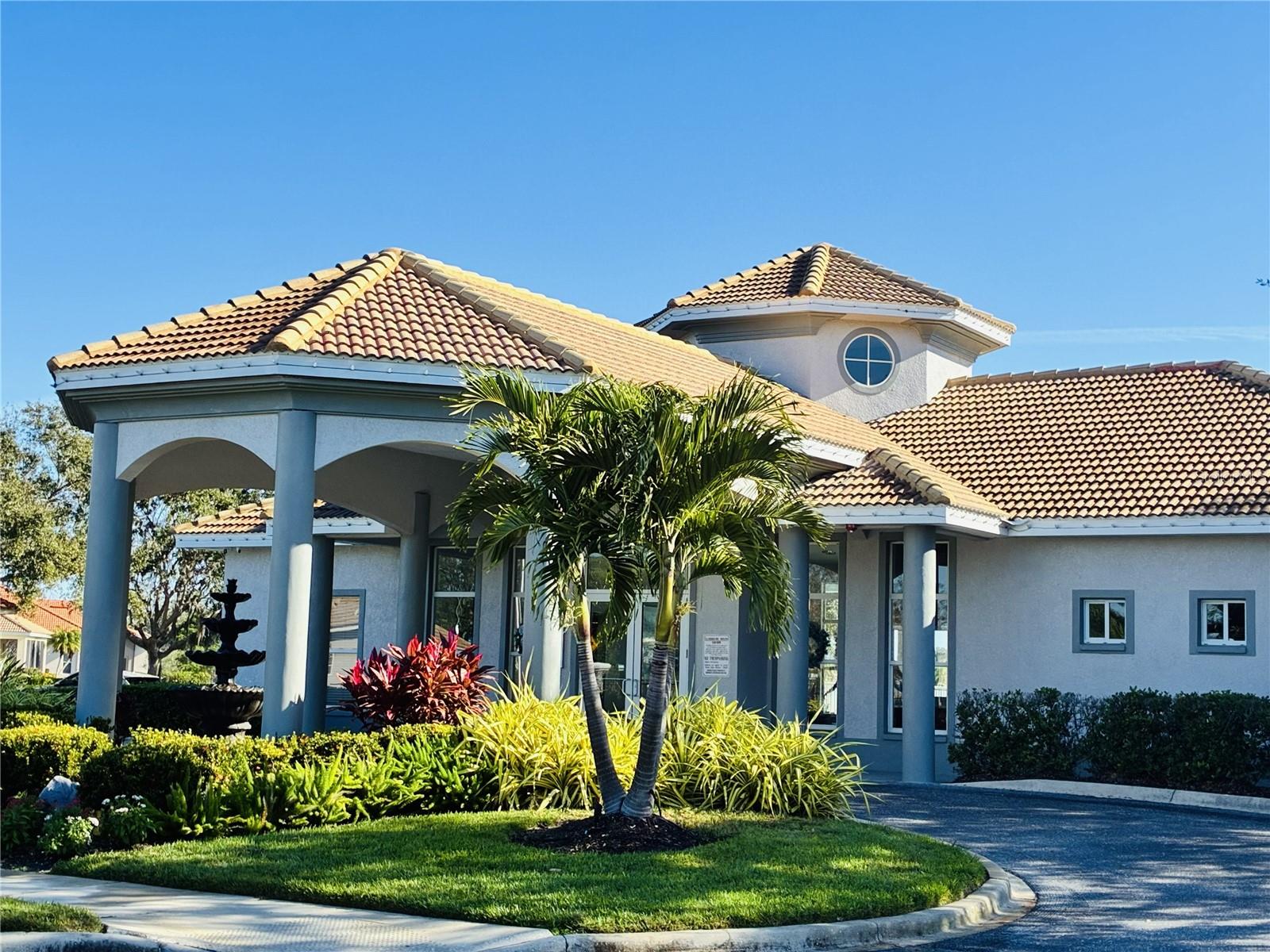 RIVER PLACE - Residential