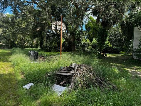 A home in VALRICO