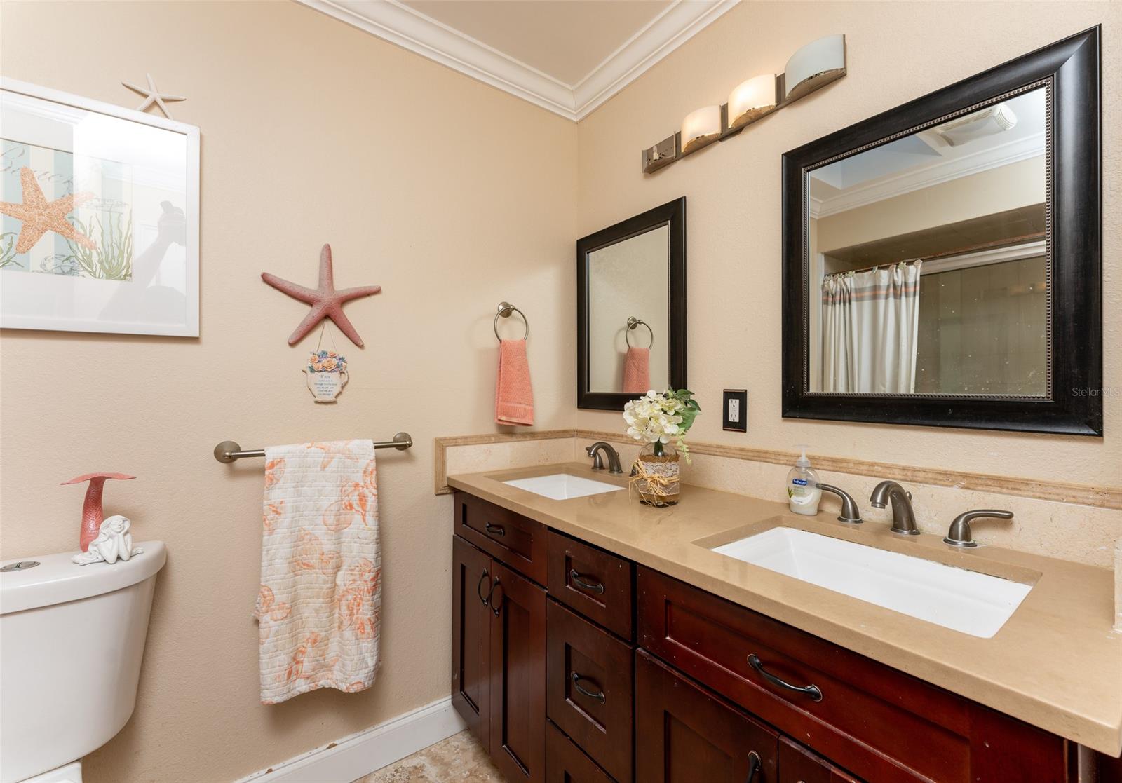 Venezia Unit 06 - Residential