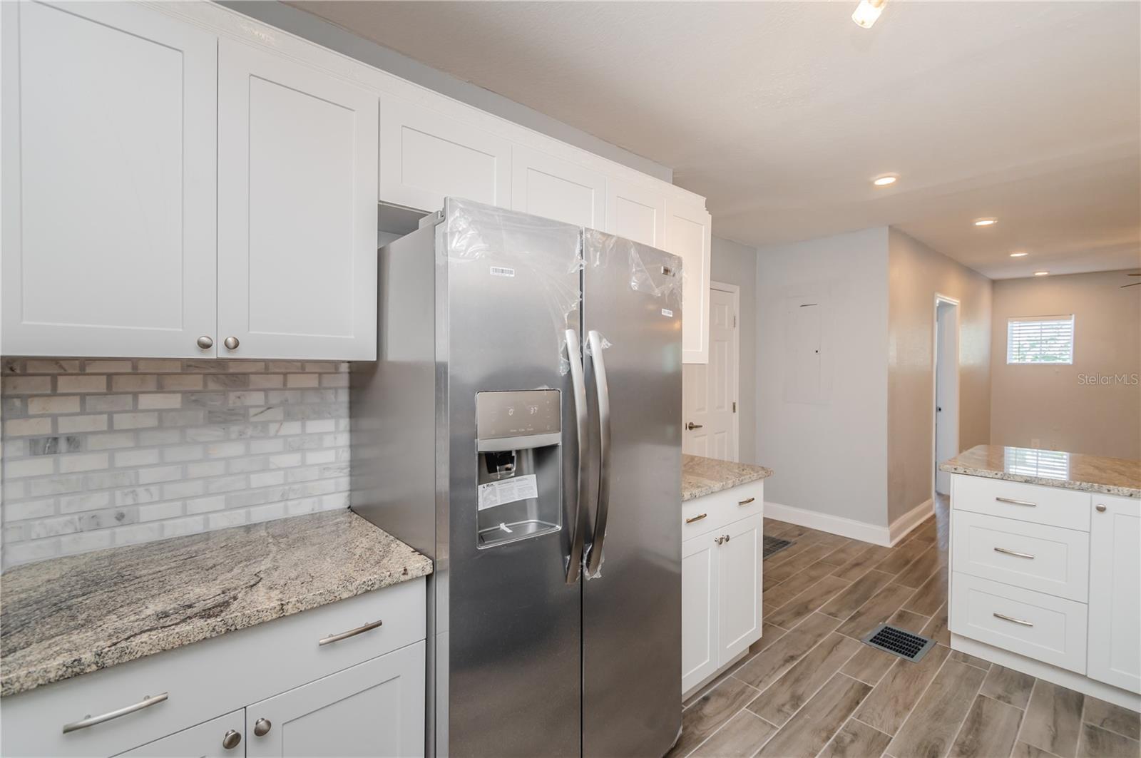 ST PETERSBURG INVESTMENT CO SUB - Residential Lease