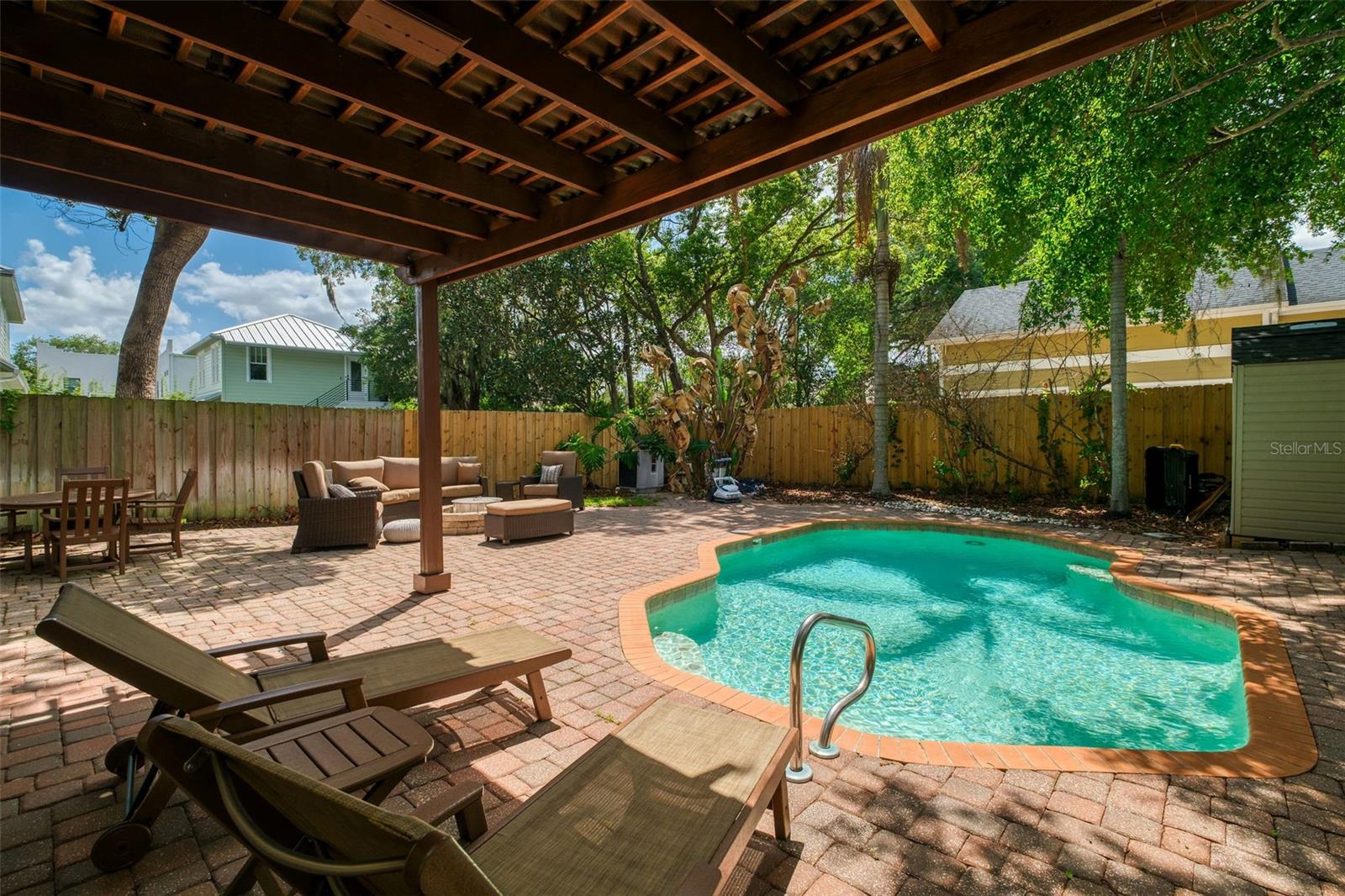 EDGEWATER TERRACE - Residential