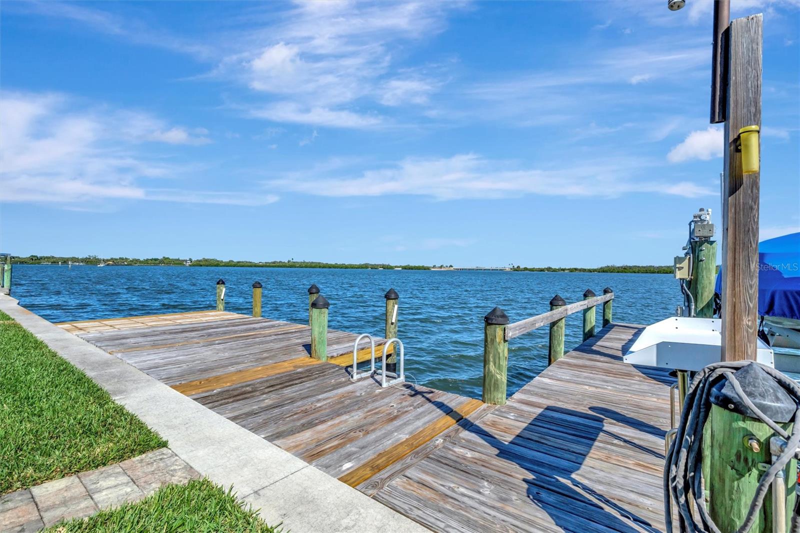 PALMETTO SKYWAY REP / BAY COLONY - Residential