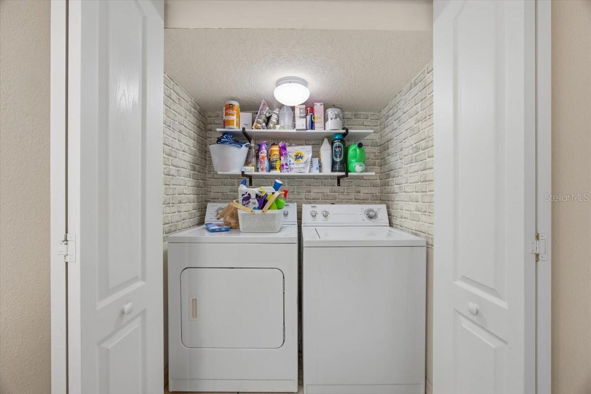 COBBLESTONE LANDING TWNHMS CONDO - Residential