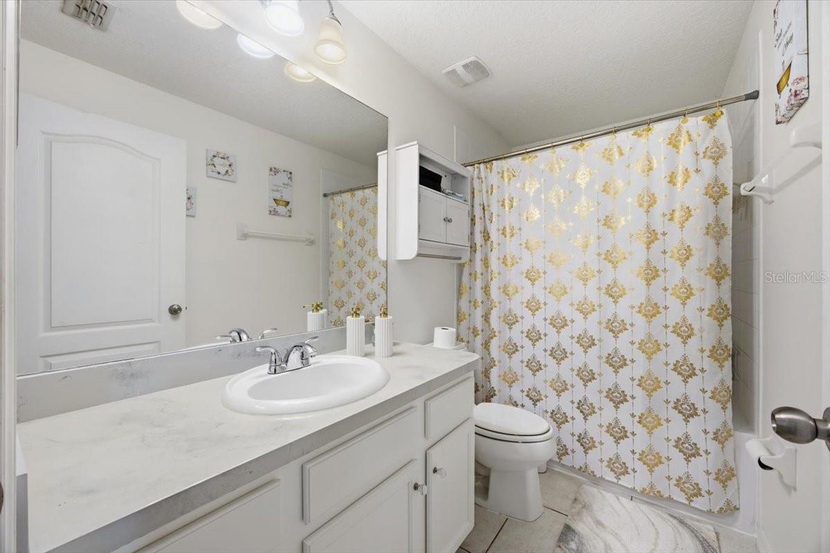 COBBLESTONE LANDING TWNHMS CONDO - Residential