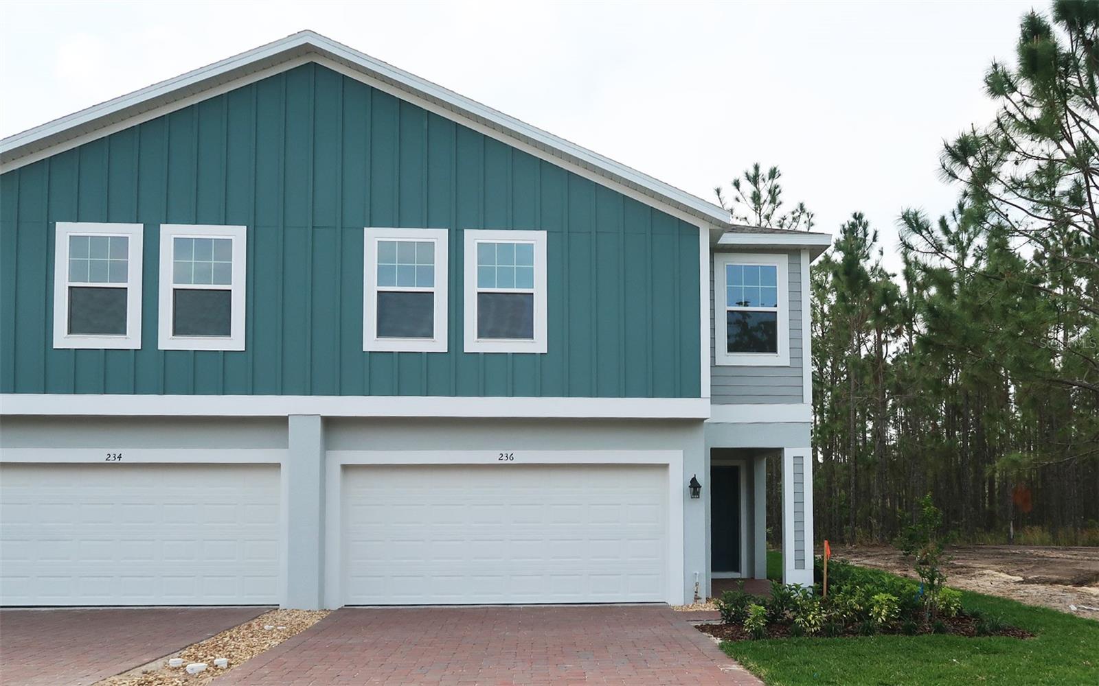 BLUE SPRINGS RESERVE TOWNHOMES PHASE 1 - Residential