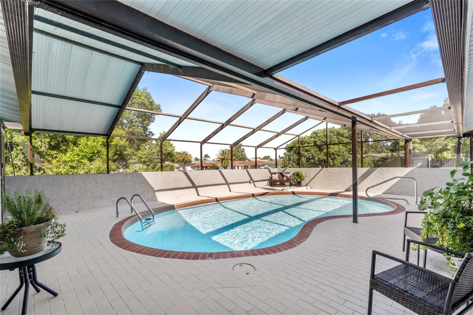 REGENCY PARK - Residential