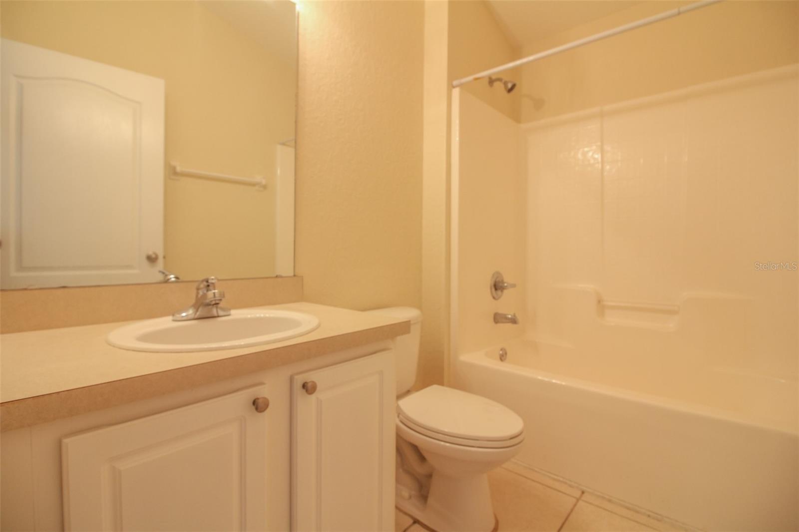 TURTLE ROCK - Residential Lease