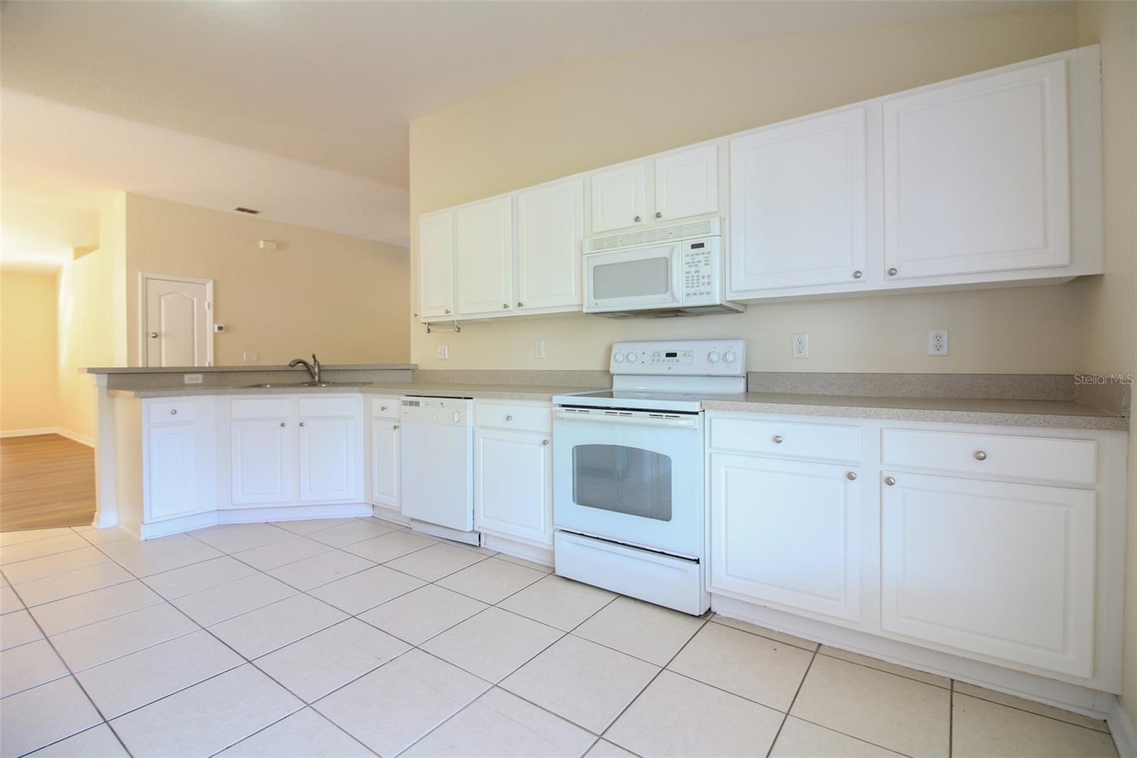 TURTLE ROCK - Residential Lease