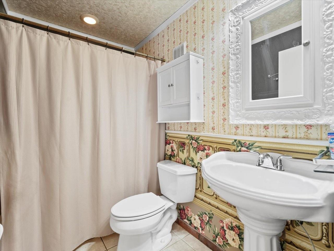 EASTWOOD SHORES 3 - Residential