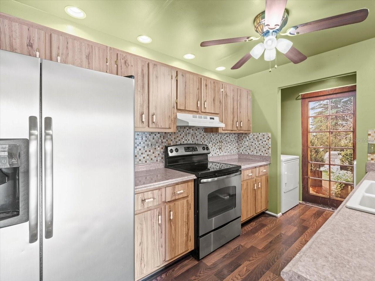 EASTWOOD SHORES 3 - Residential