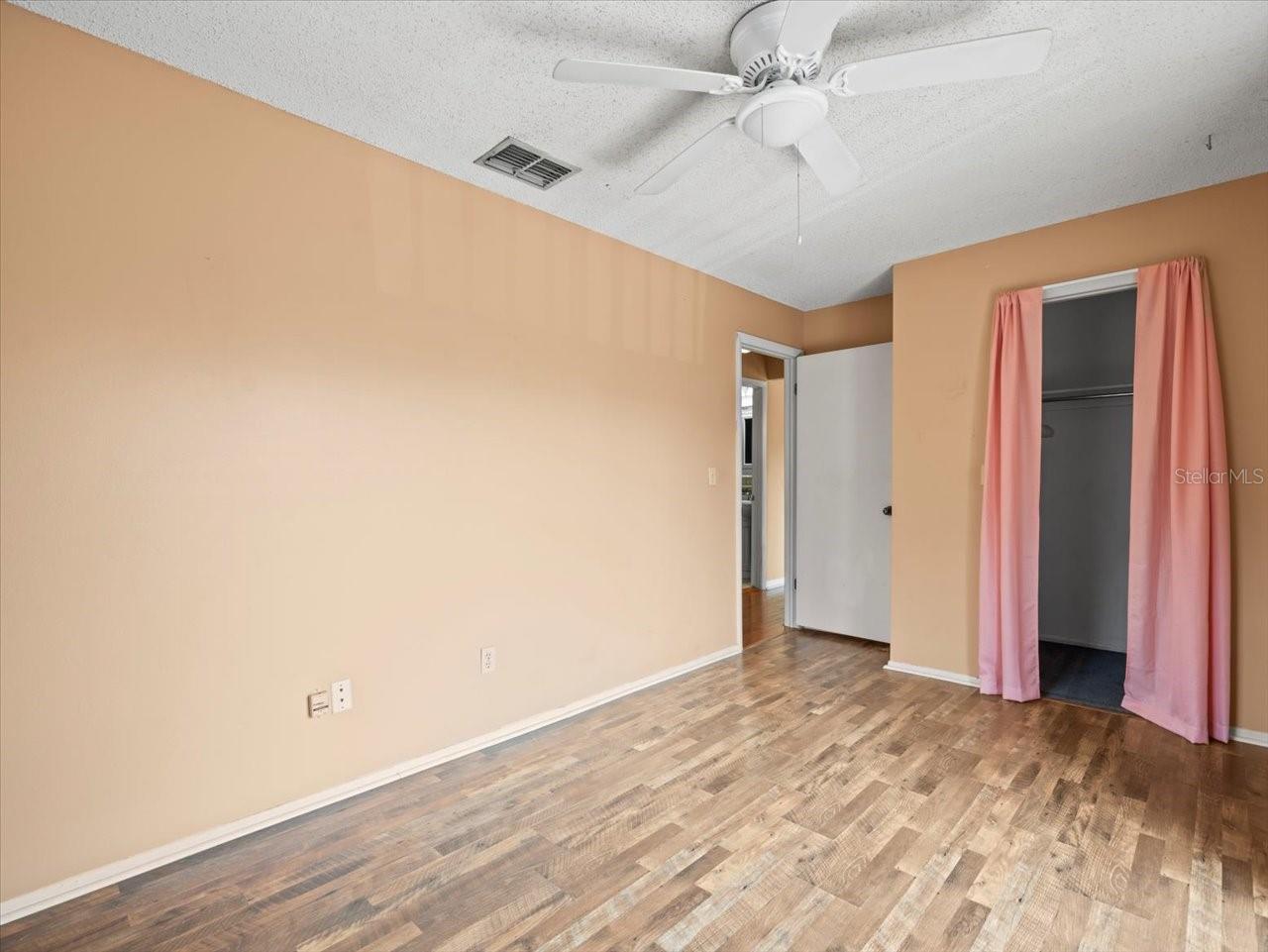 EASTWOOD SHORES 3 - Residential