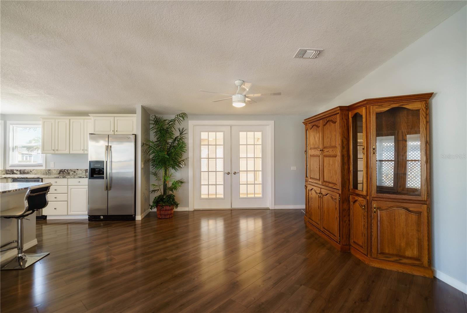 LADY LAKE ORANGE BLOSSOM GARDENS UNIT 15 - Residential