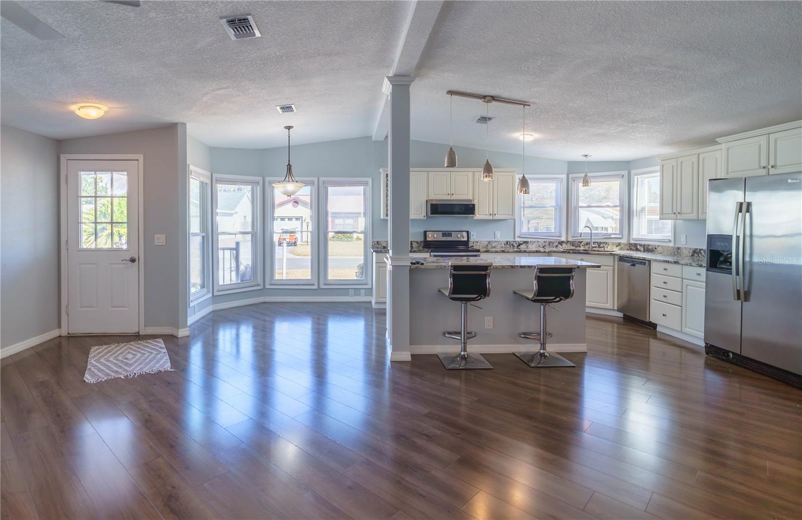 LADY LAKE ORANGE BLOSSOM GARDENS UNIT 15 - Residential