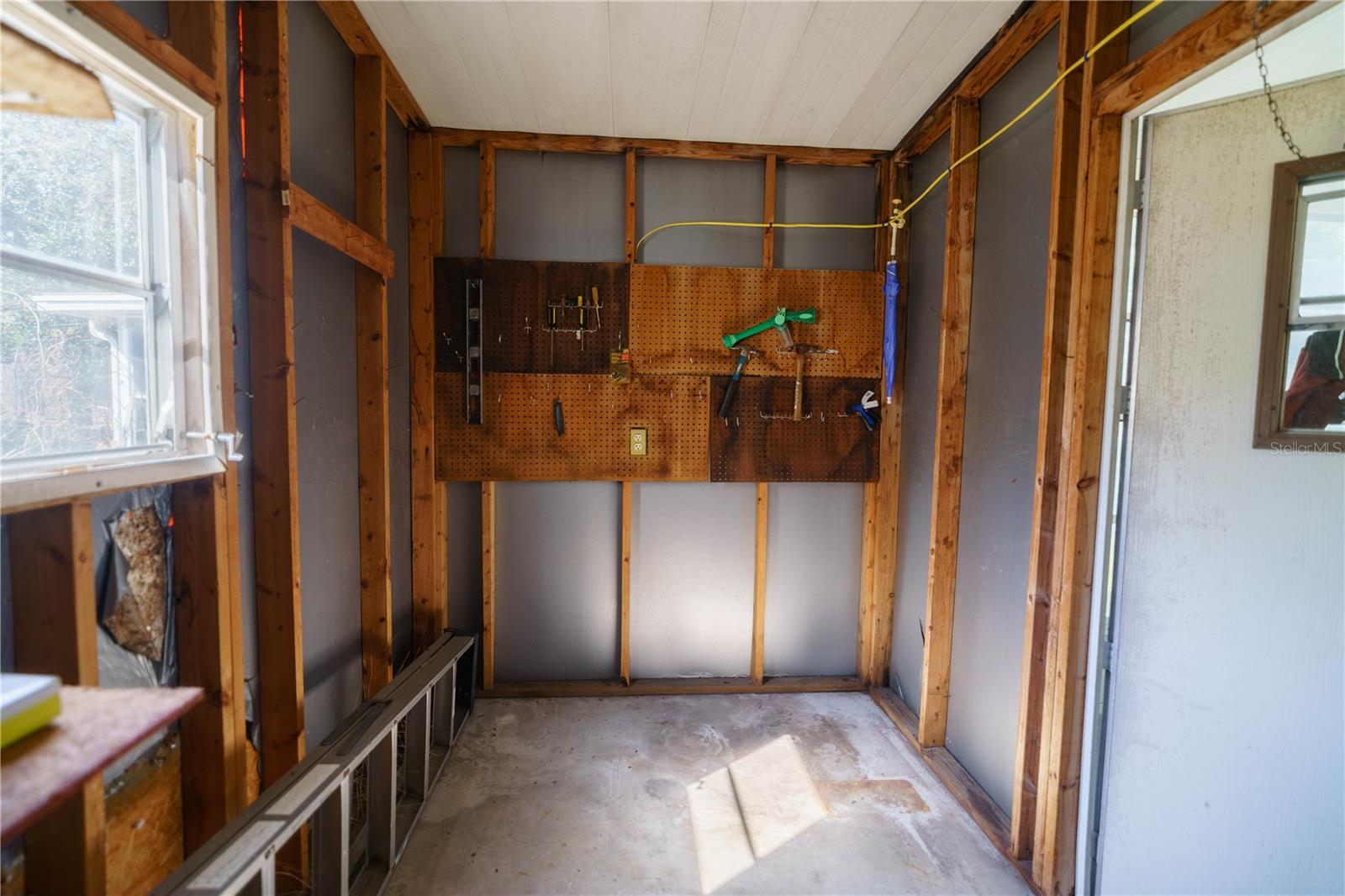 LADY LAKE ORANGE BLOSSOM GARDENS UNIT 15 - Residential