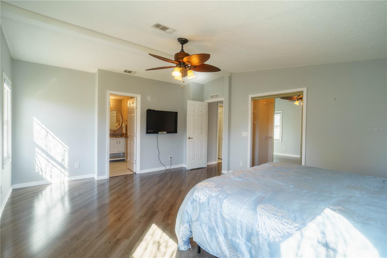 LADY LAKE ORANGE BLOSSOM GARDENS UNIT 15 - Residential