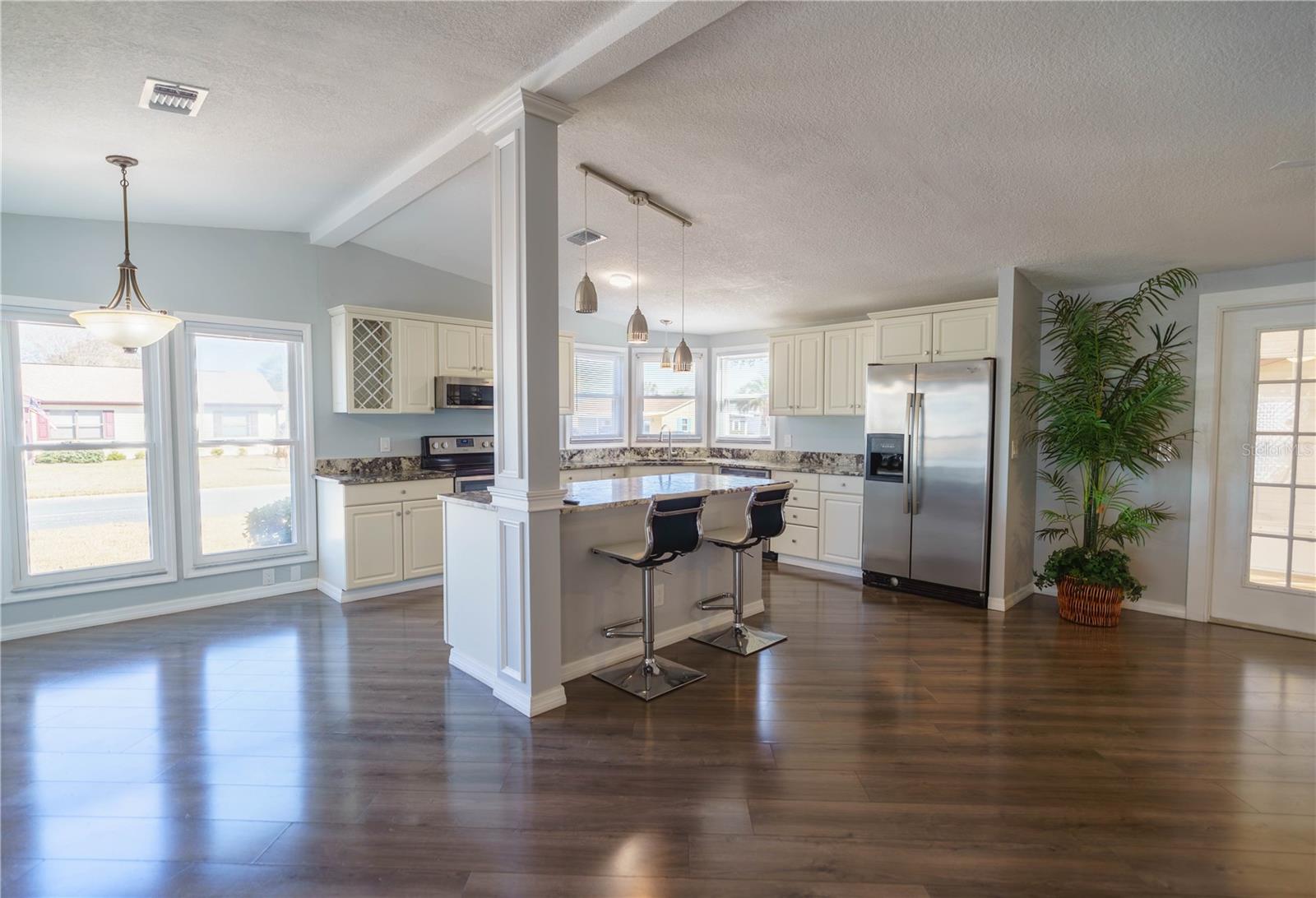 LADY LAKE ORANGE BLOSSOM GARDENS UNIT 15 - Residential