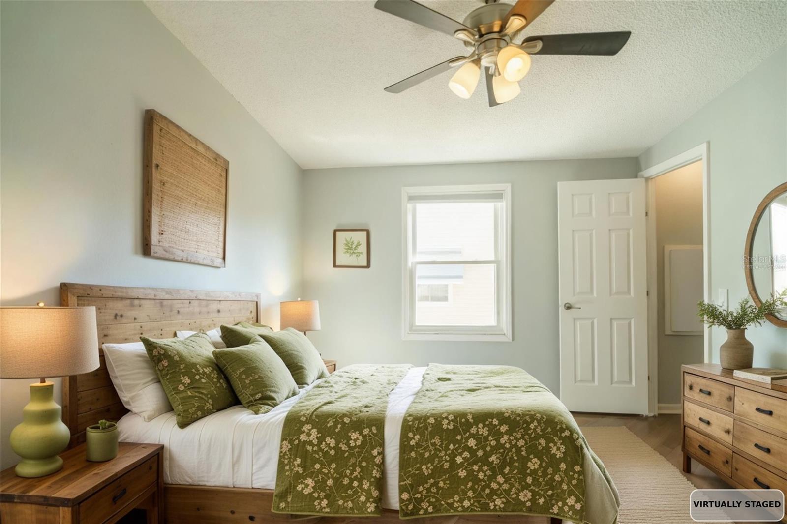 LADY LAKE ORANGE BLOSSOM GARDENS UNIT 15 - Residential