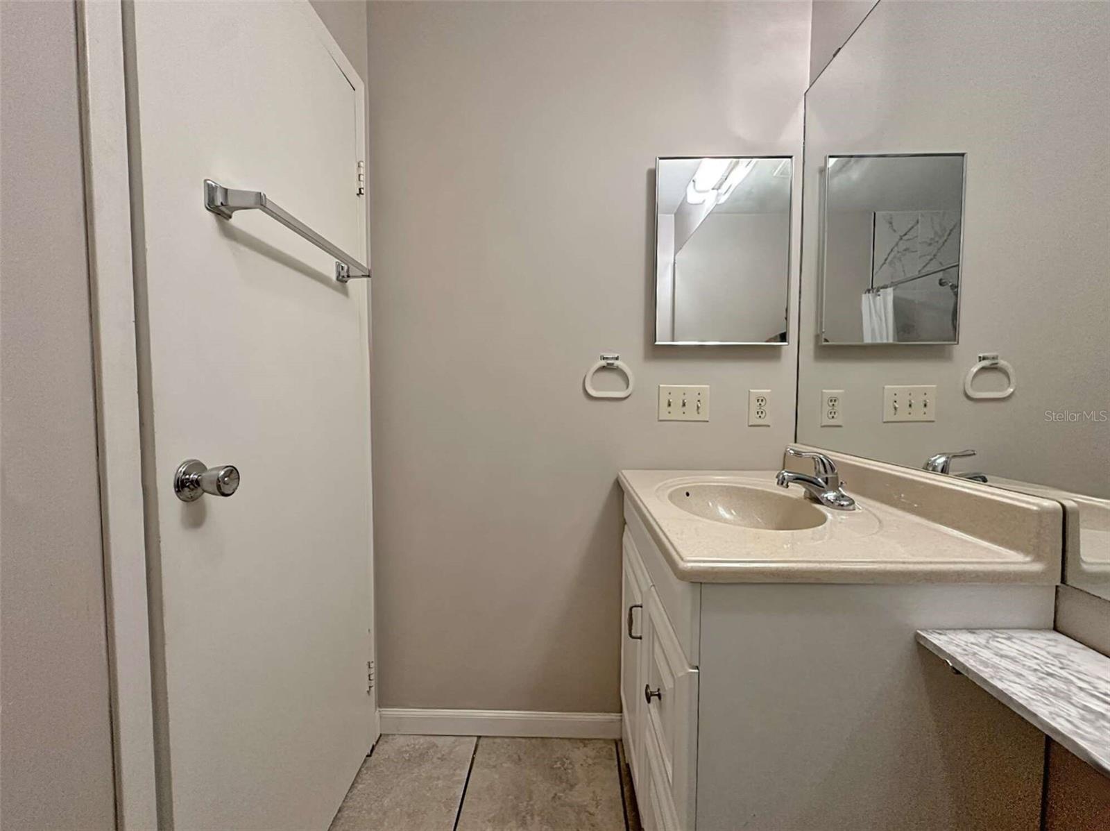 CAMBRIDGE C CONDO - Residential