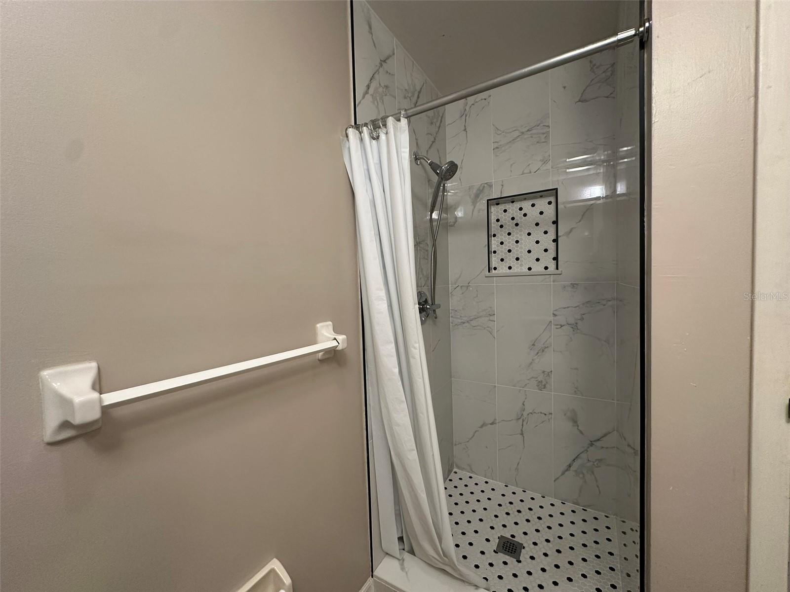CAMBRIDGE C CONDO - Residential