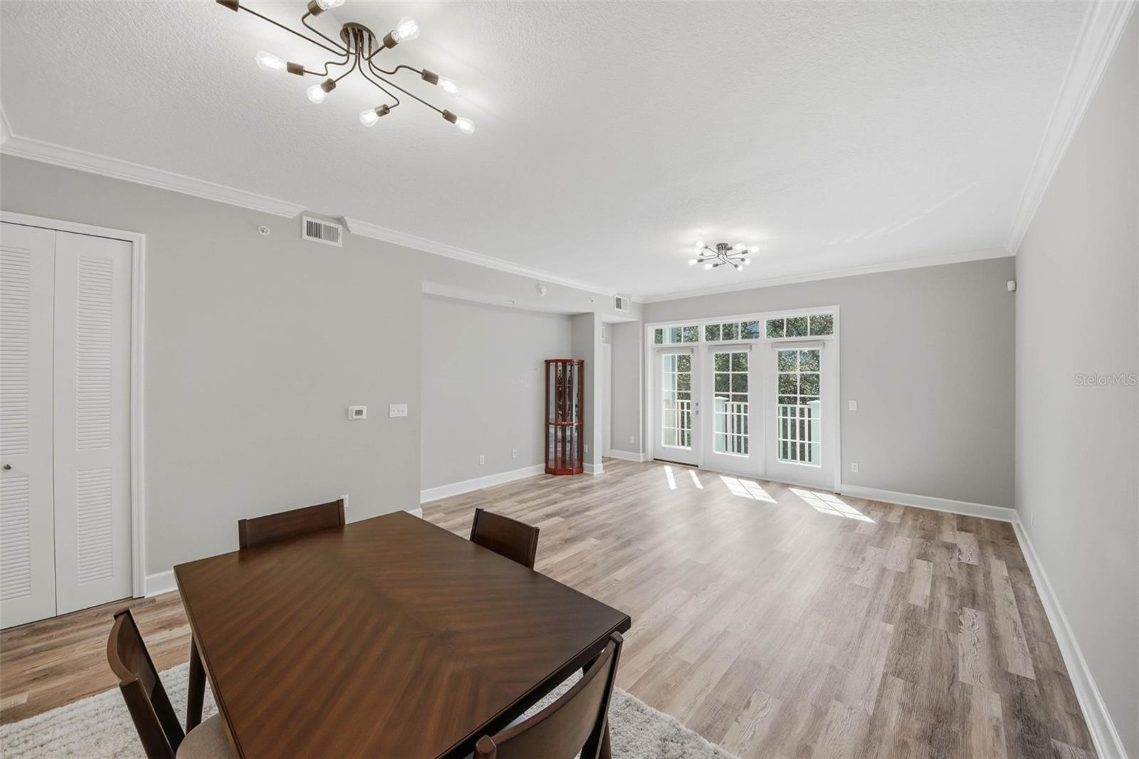 ARTISAN CLUB CONDO PH 4 - Residential