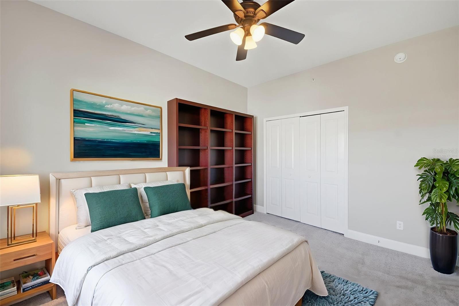 ARTISAN CLUB CONDO PH 4 - Residential