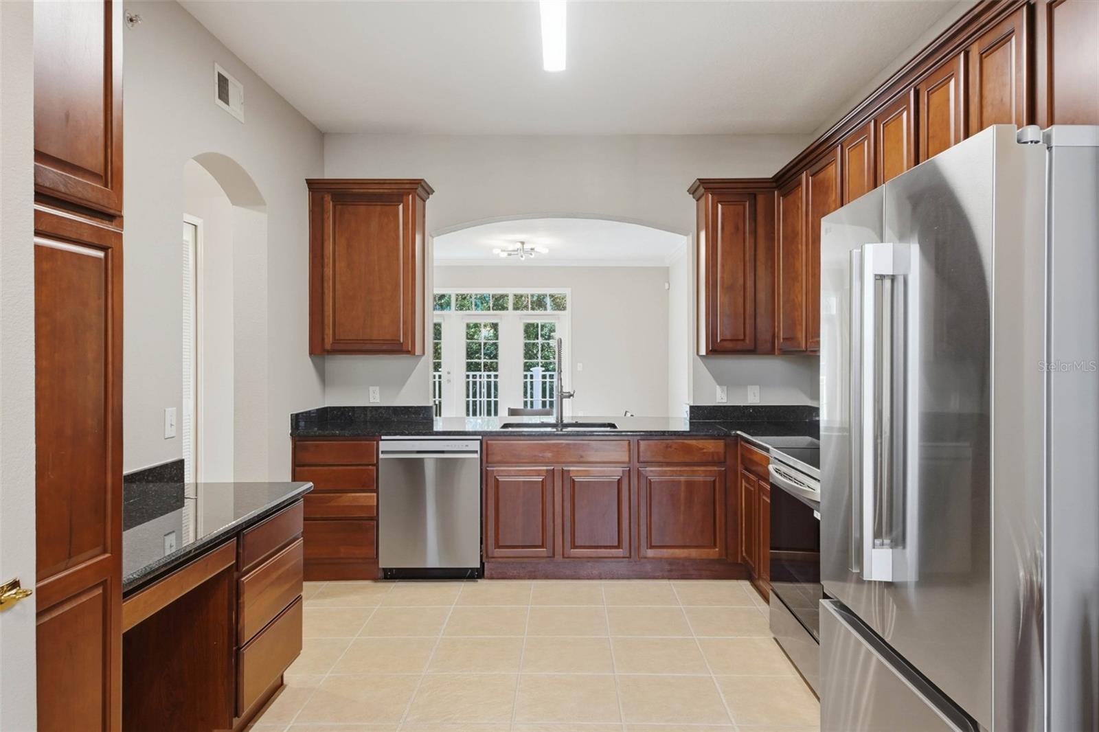 ARTISAN CLUB CONDO PH 4 - Residential