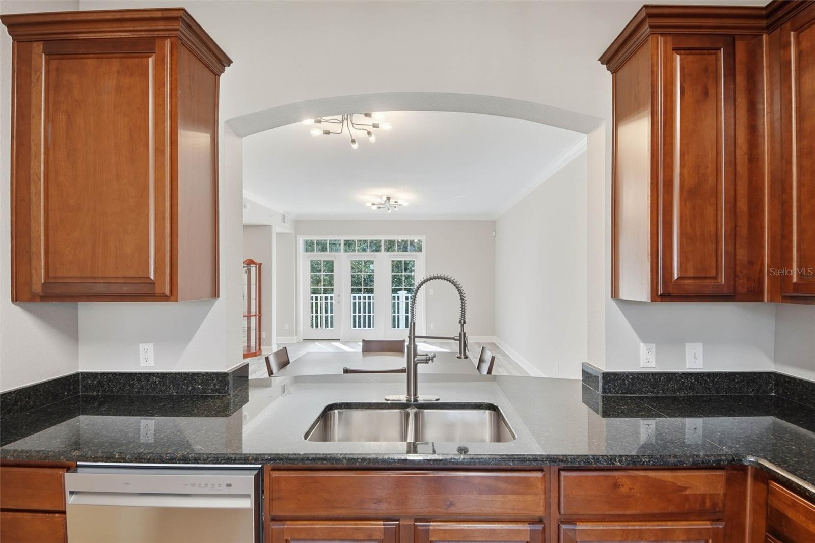 ARTISAN CLUB CONDO PH 4 - Residential