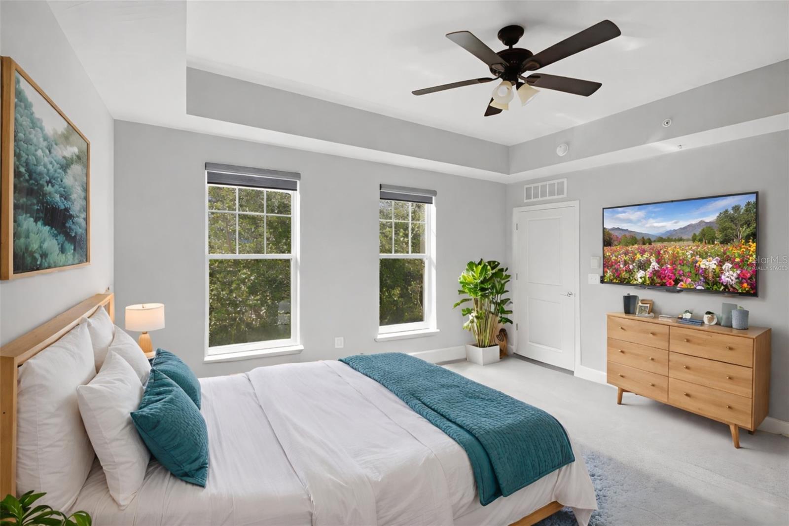 ARTISAN CLUB CONDO PH 4 - Residential