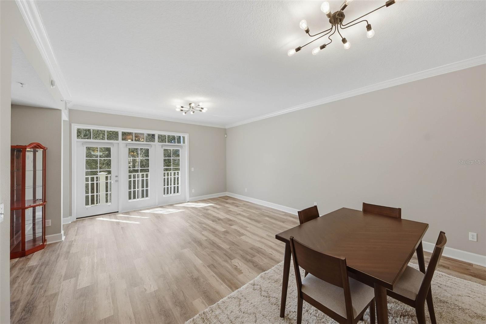 ARTISAN CLUB CONDO PH 4 - Residential