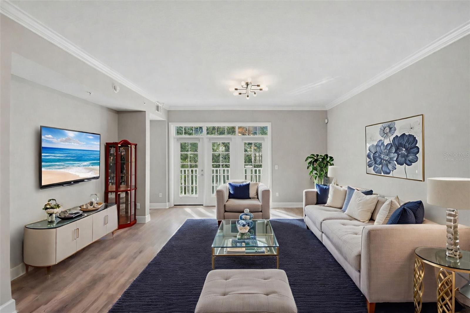 ARTISAN CLUB CONDO PH 4 - Residential