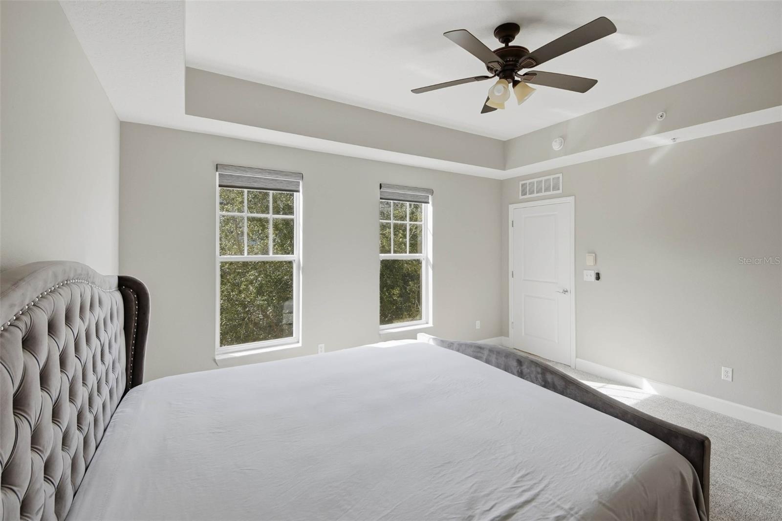 ARTISAN CLUB CONDO PH 4 - Residential