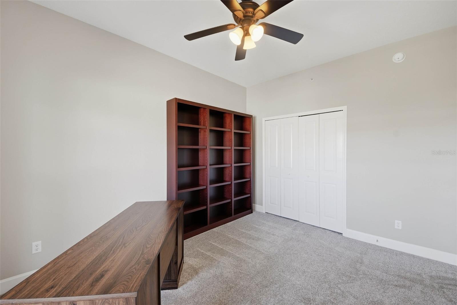 ARTISAN CLUB CONDO PH 4 - Residential