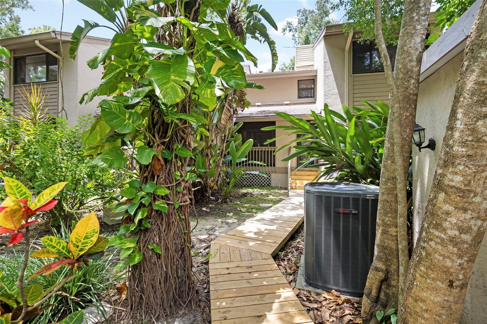 5182 LANCEWOOD DRIVE 14