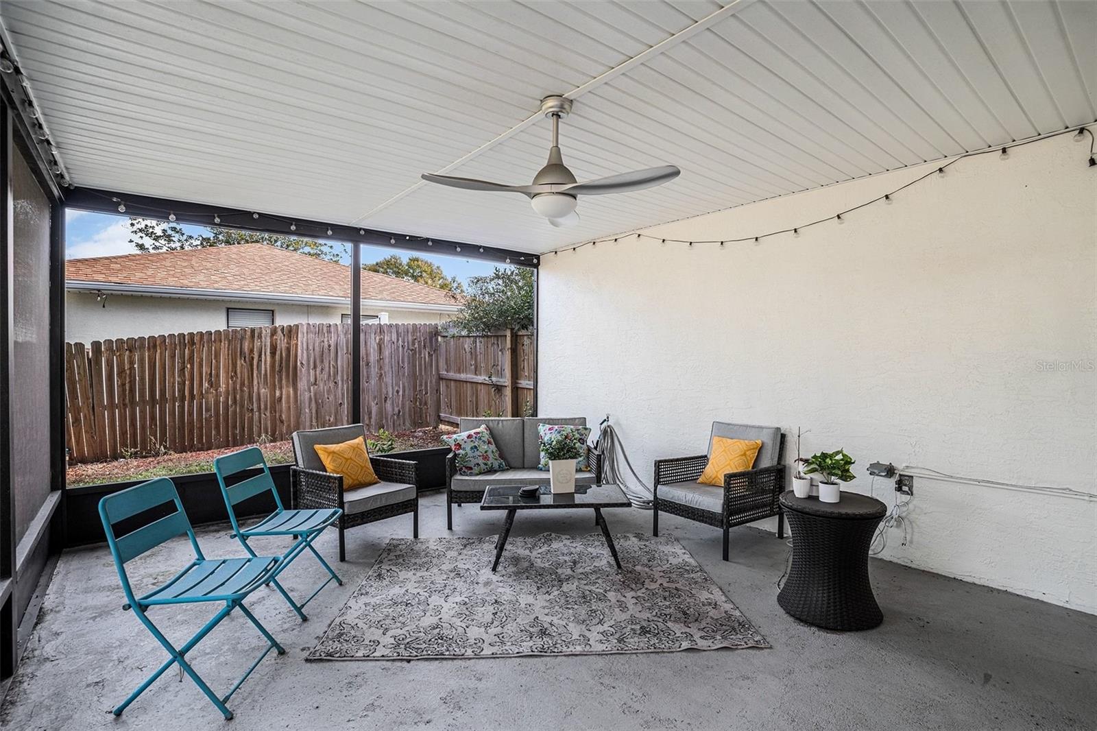 LAKESIDE WOODLANDS - Residential