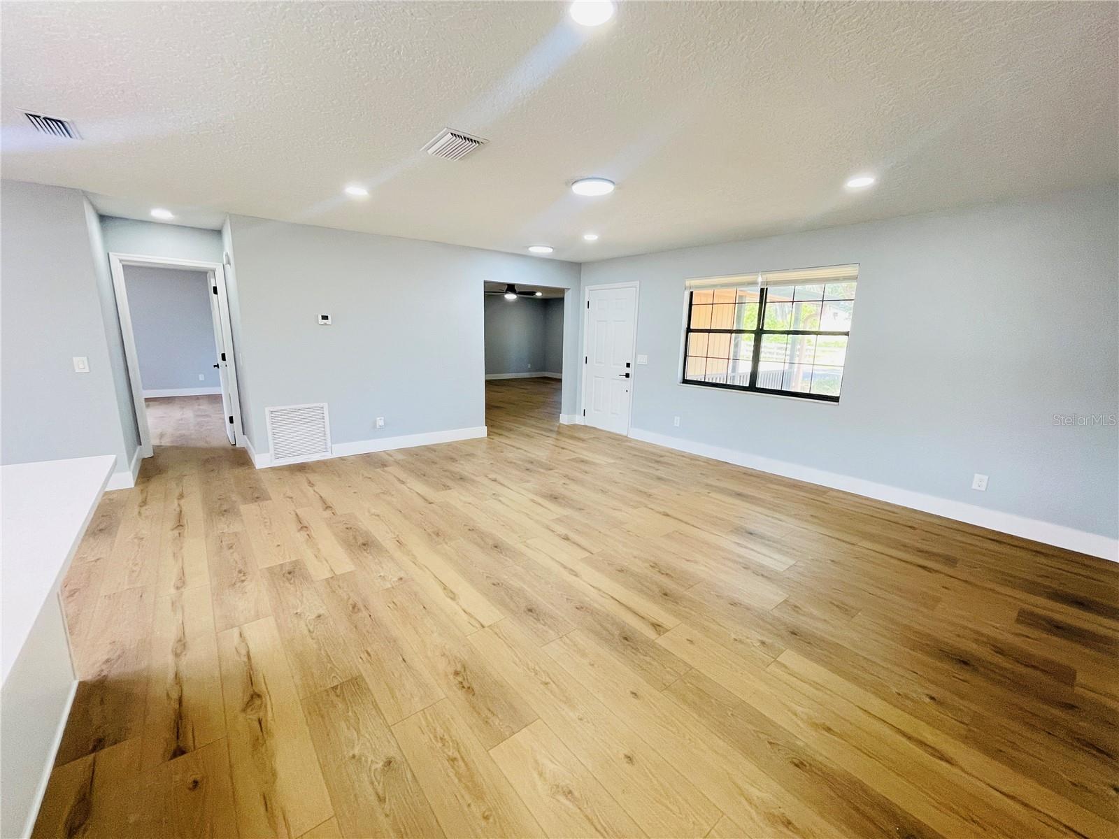 HAMPTON WOODS UNREC - Residential